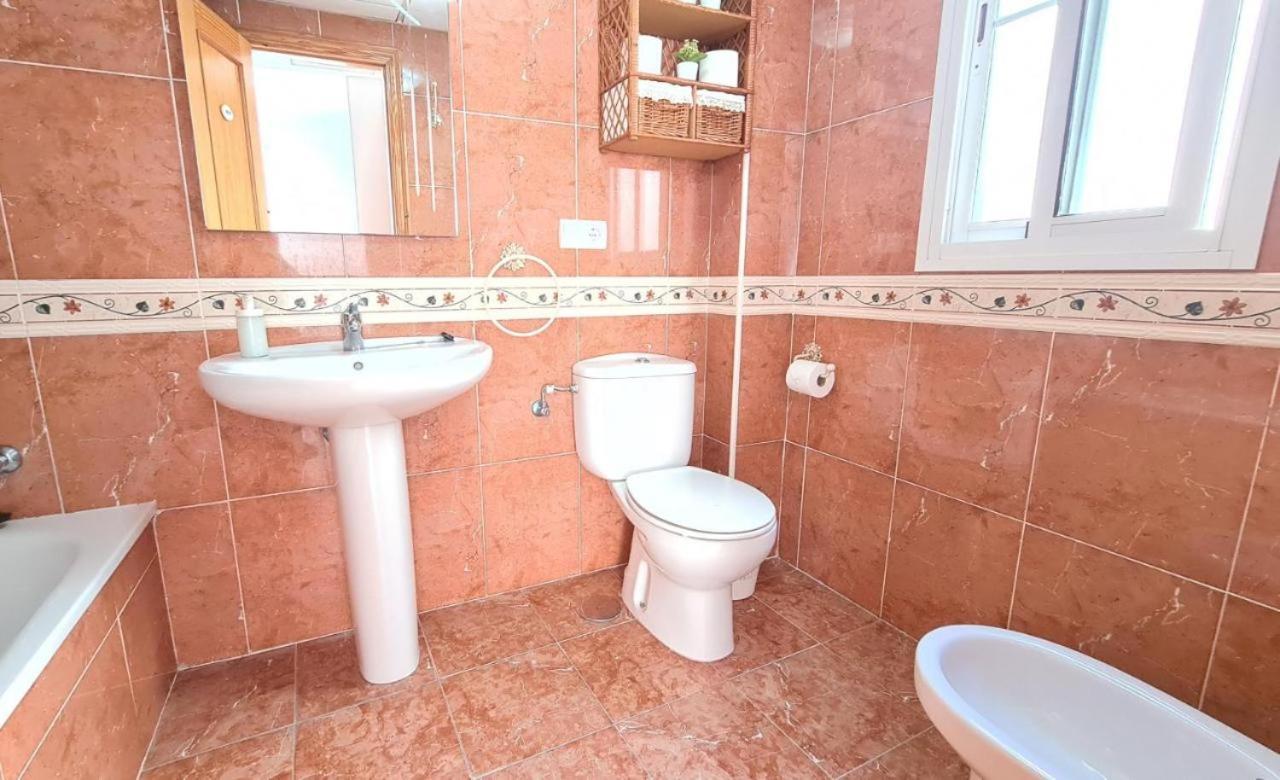 Apartament Burriana Beach Silhouse 内尔哈 外观 照片